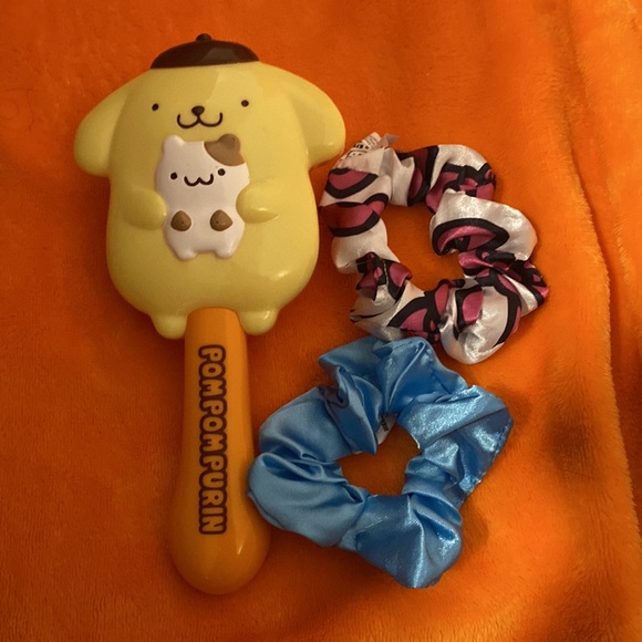 Sanrio pompompurin hair brush - Picture 6 of 11